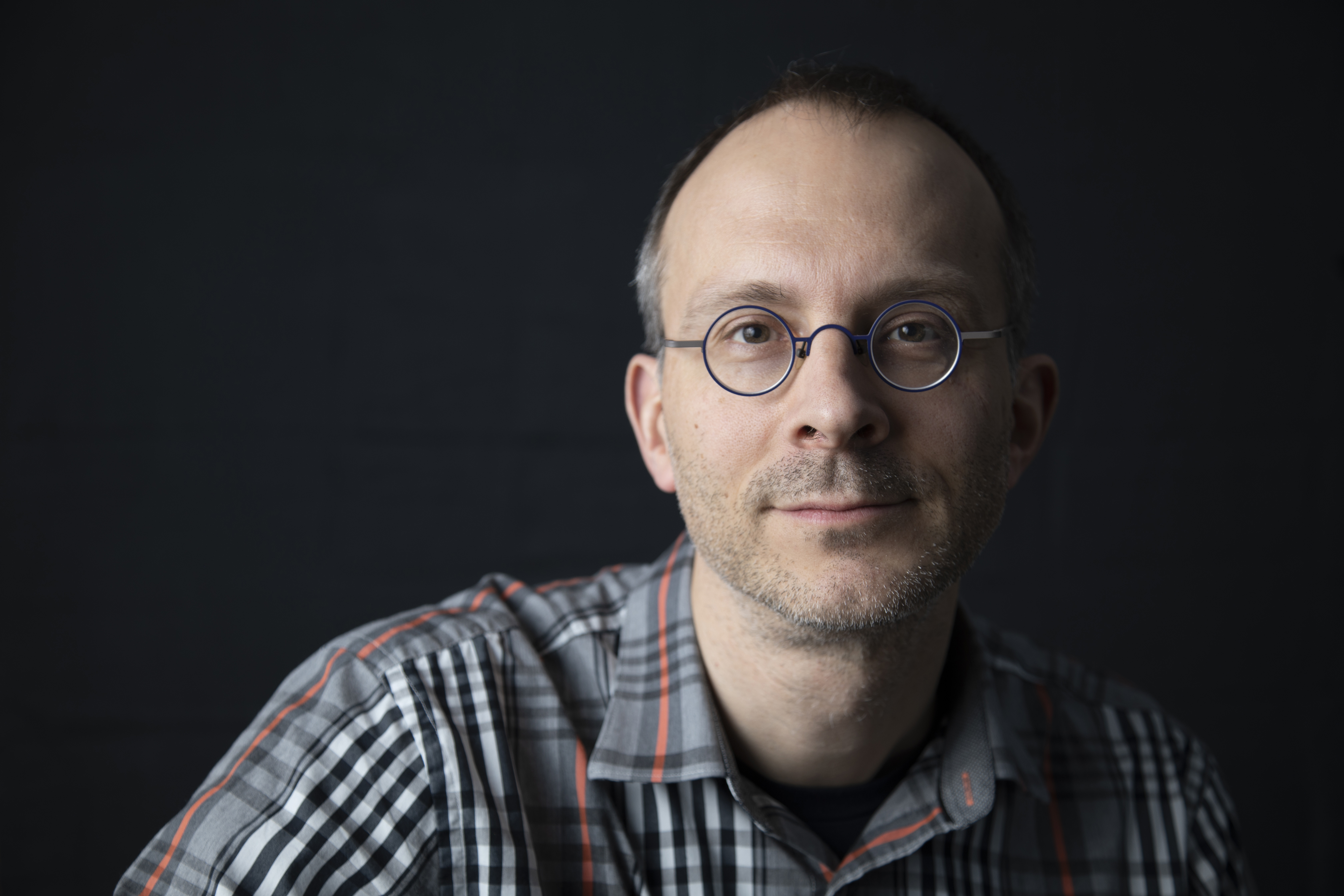 Tim-Harford-portrait.jpg